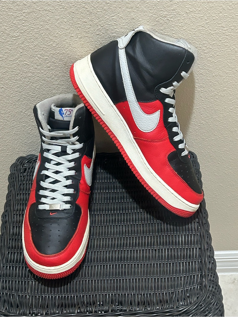 Nike Air Force 1 High ‘07 LV8 NBA 75th Anniversary Chile Red DC8870-001